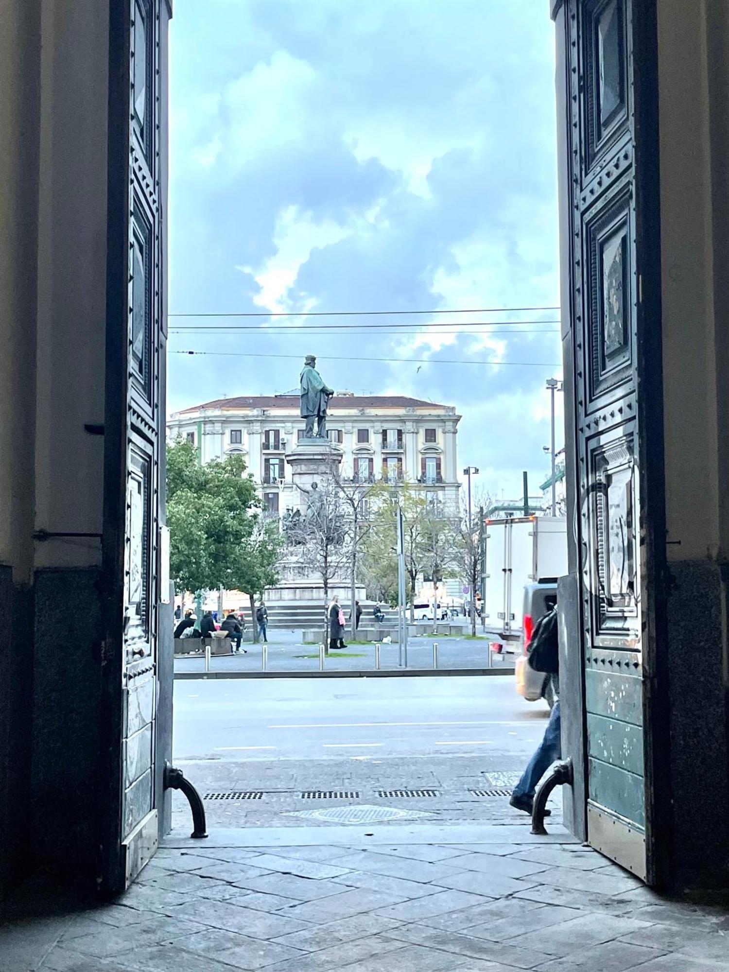 House Piazza Garibaldi By Loveinthetravel Napoli Ngoại thất bức ảnh